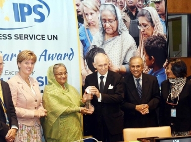 Bangladesh government is now touching new heights banking on development: IRI